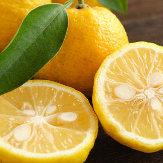 Sliced Lemons for Yuzu Scent
